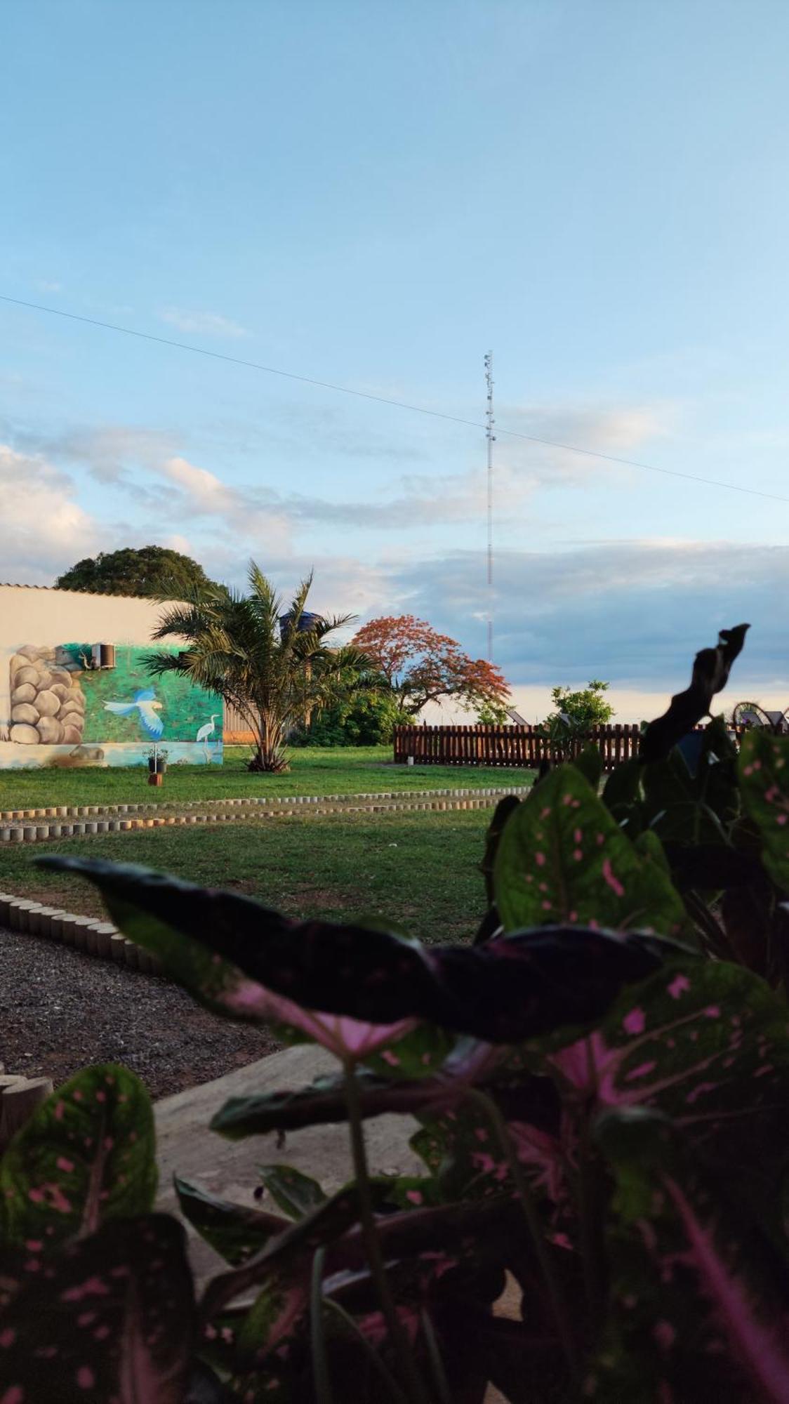 Pousada O Canto Da Seriema Nobres Buitenkant foto